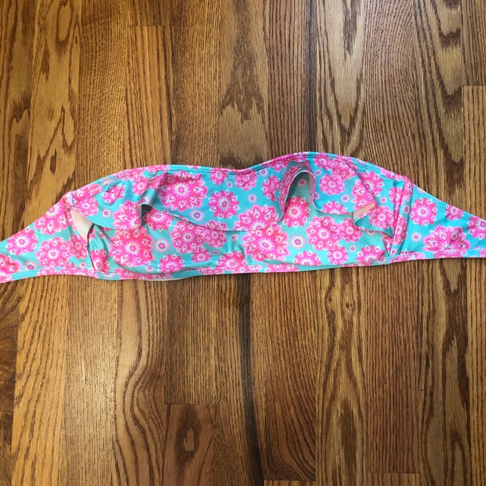 Vineyard Vines Blue + Pink Bikini Top Size Medium